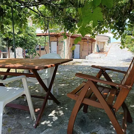 The With The Aromatic Herbs Villa *